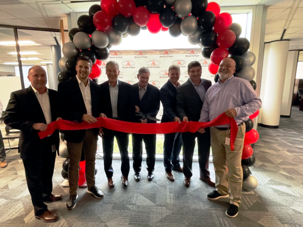 成人大片 & Root; Root Celebrates Opening of New EPC Office in Houston